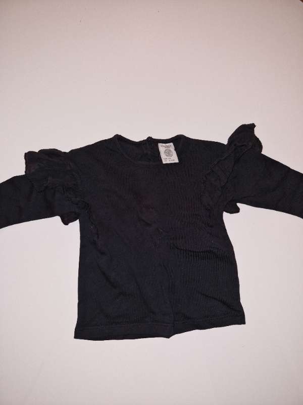 Black shirt