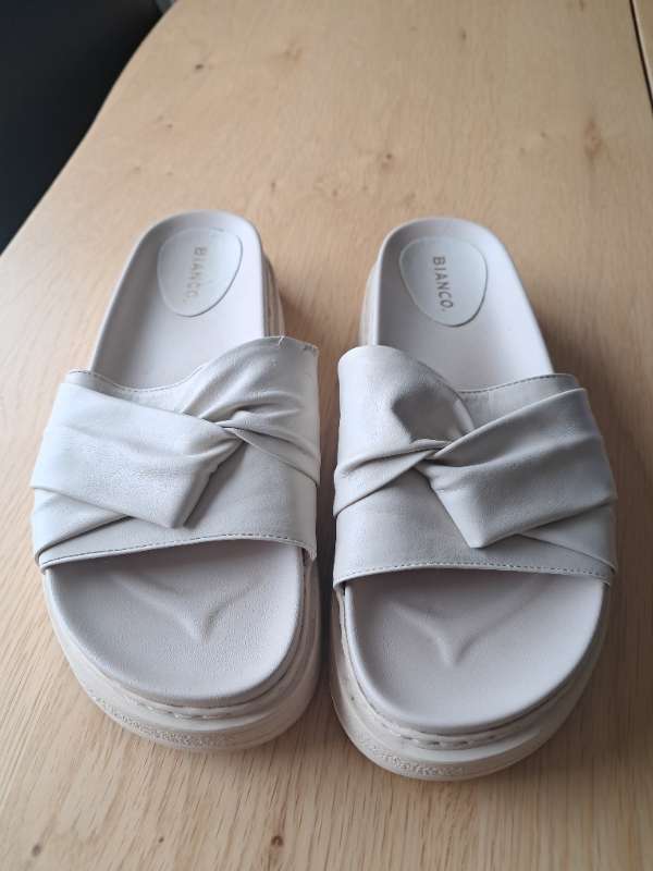 Bianco skór