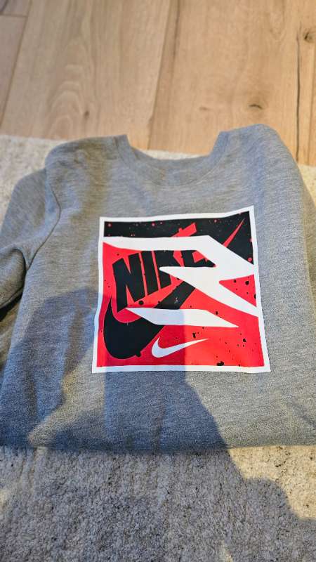 Nike peysa r.m