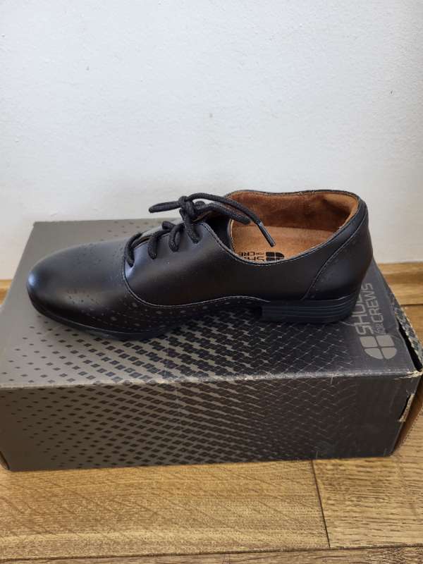 Shoes for crews