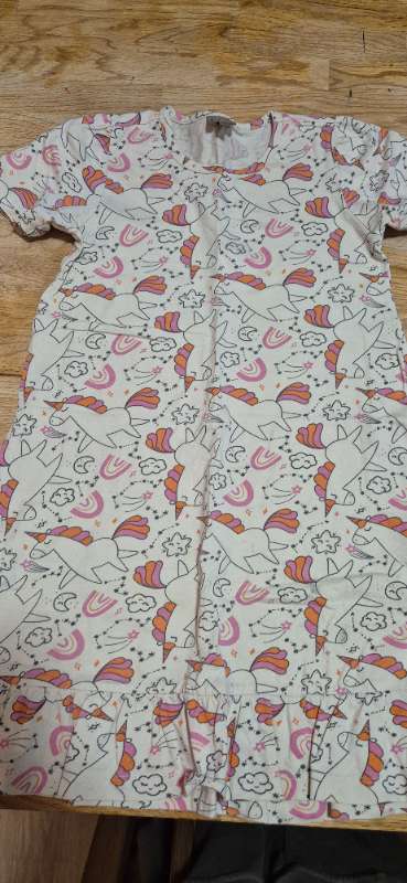 Stutterma kjóll einhyrninga