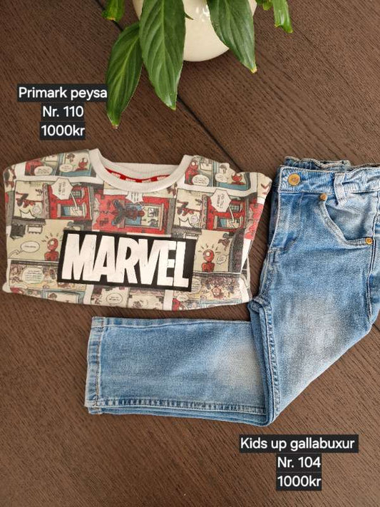 Primark Spiderman peysa