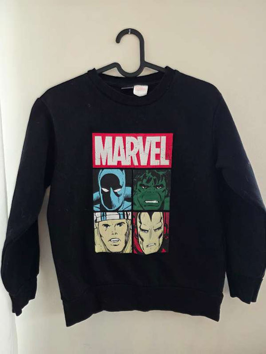 Marvel peysa svört