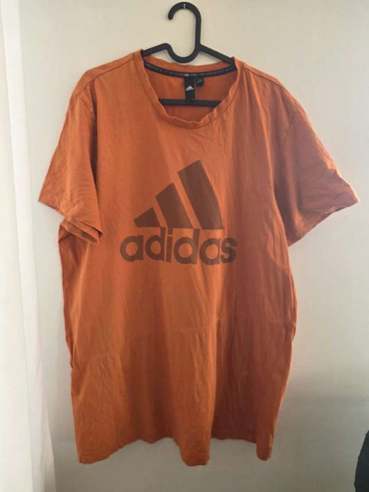 Adidas appelsínugulur stuttermabolur herra