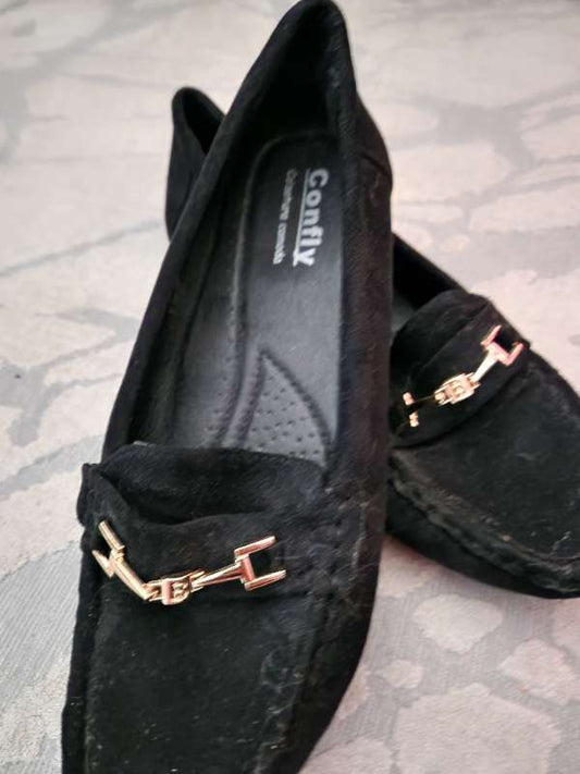 Moccasin shoes
