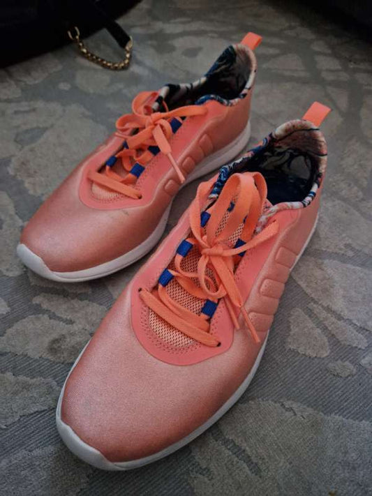 Adidas skór