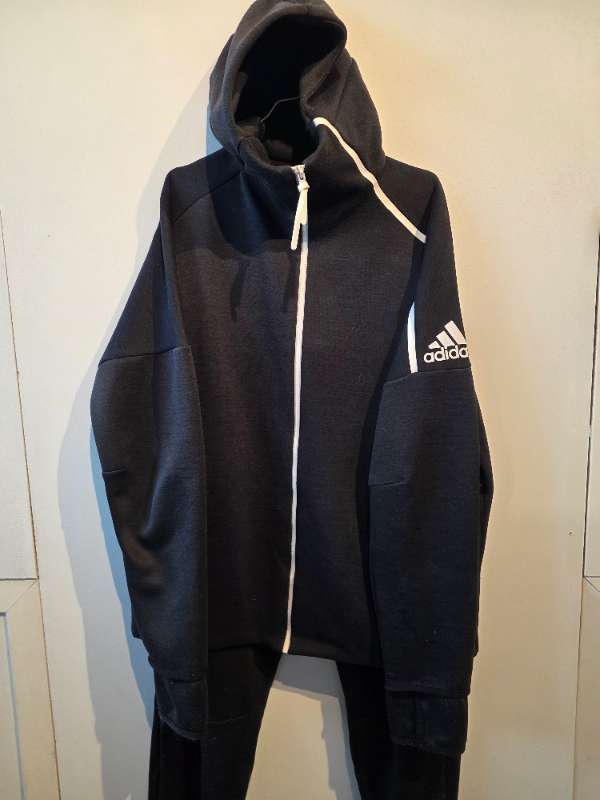 ADIDAS svartur jogging galli