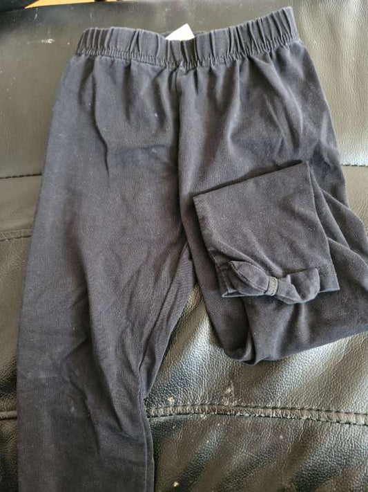Buxur með slaufum