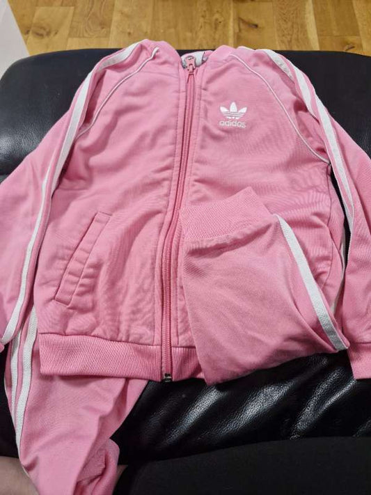 Adidas sett