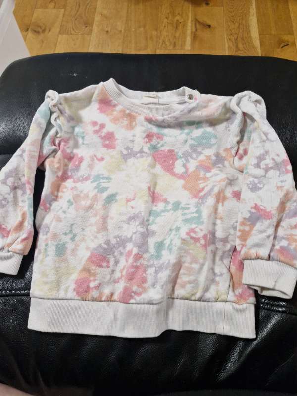 H&m tie dye peysa