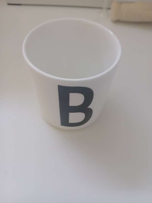 B