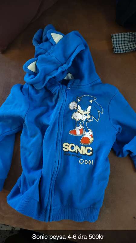 Sonic blá peysa með eyru