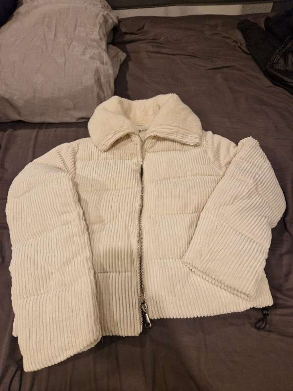 WOMAN JACKET