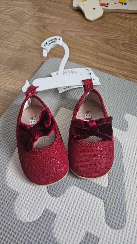 H&M red shoes