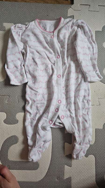 Pinky romper