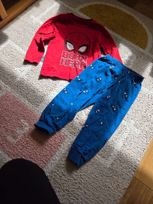 Náttföt spiderman 110
