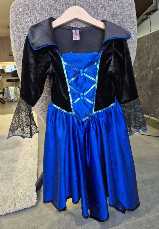 Blár halloween kjóll
