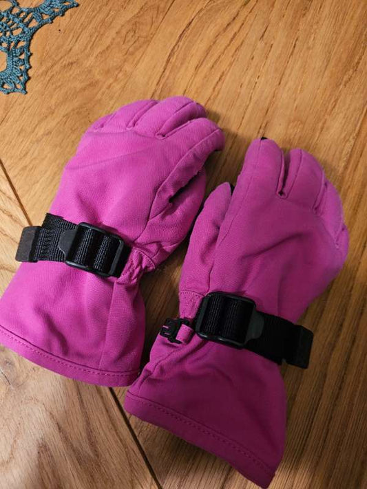 Pink gloves