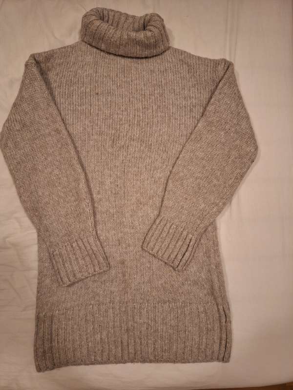 Knitted winter dress H&M