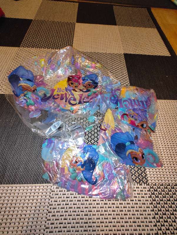 Blaðra shimmer and shine