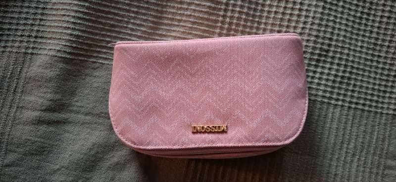 Toiletry bag pink