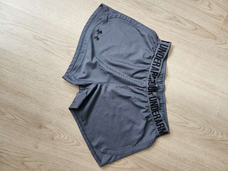 UNDERARMOUR shorts