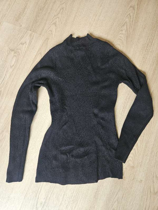 H&M black turtleneck M