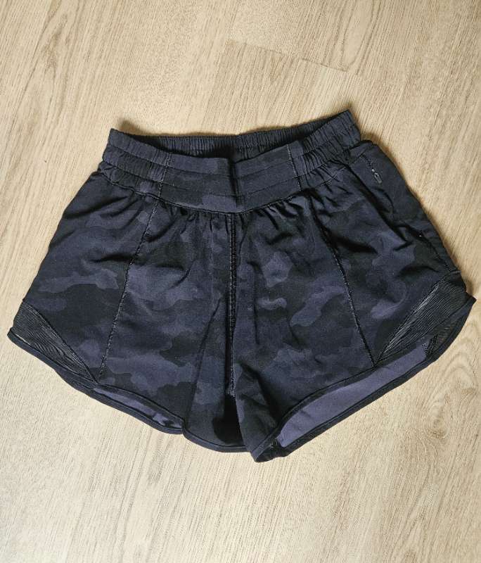 Lululemon run shorts XS