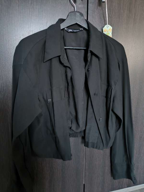Zara black cropped shirt