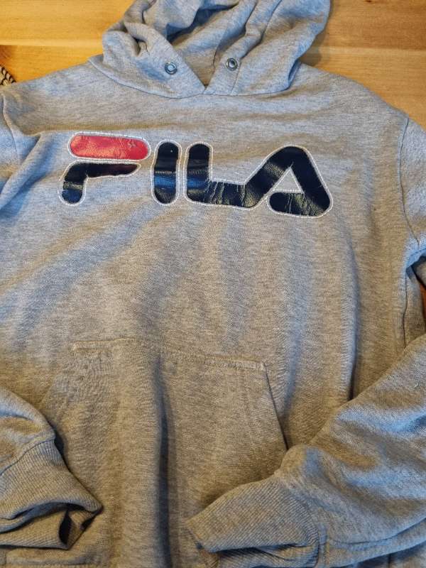 Fila hettupeysa