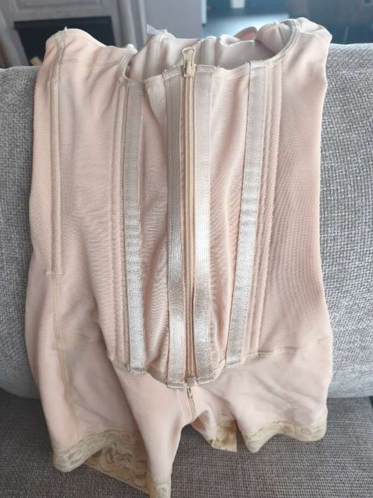 Nýr Aðhalds fatnaður