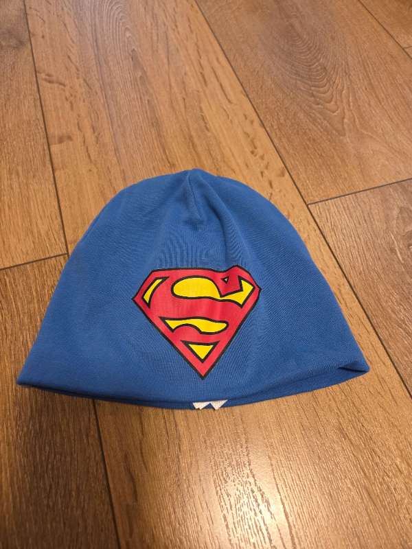 Húfa superman