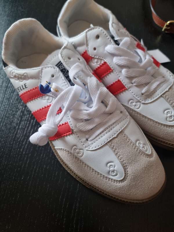 Adidas hello kitty skór