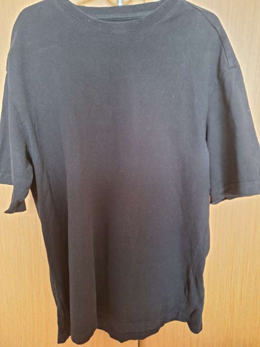 Bershka T-shirt (Male) 100% cotton
