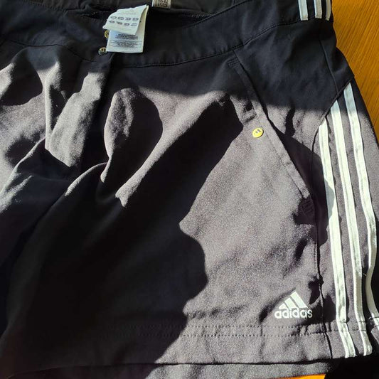 Adidas stuttbuxur