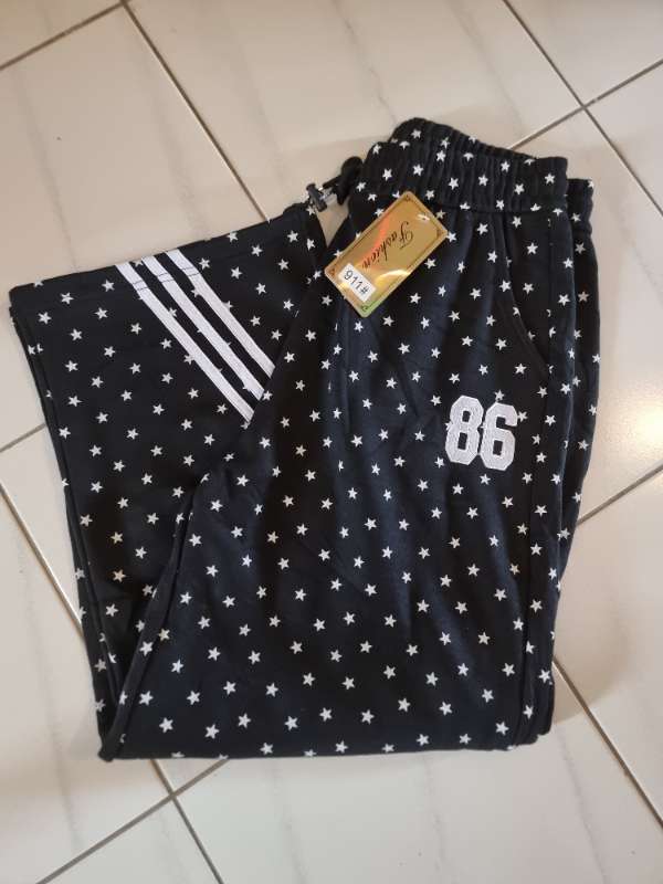 86 star svarta kósý buxur