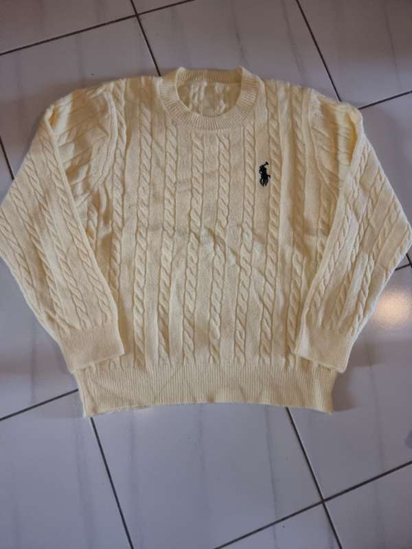 Polo gull knitt peysa