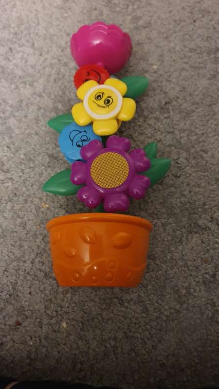 Bath toy flowers