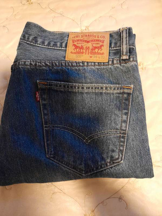 Levis ljósar gallabuxur