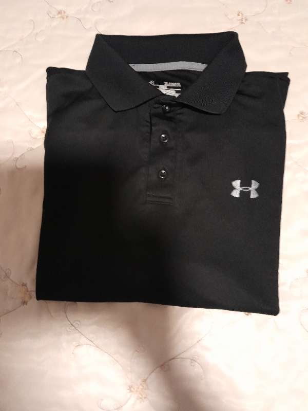 Under armor bolur svartur