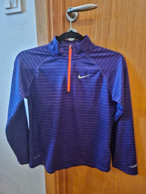 Nike fjólublá peysa