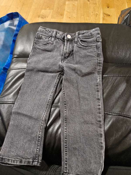 H&m gallabuxur gráar