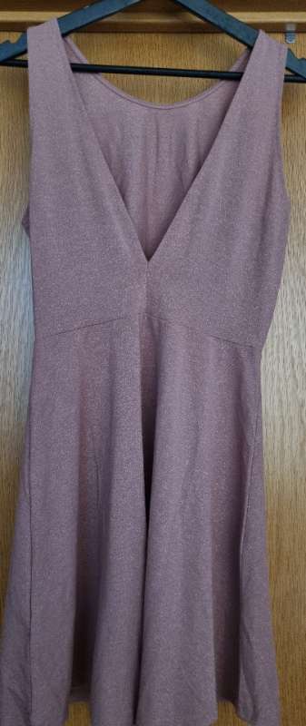 Bleikur glimmer kjóll