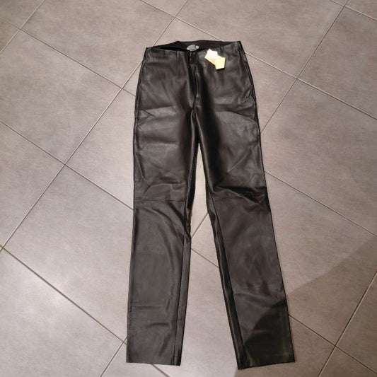 Ónotaðar pleðurbuxur