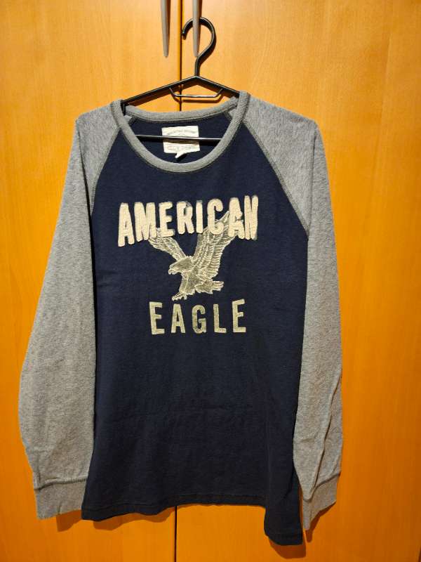 American Eagle peysa
