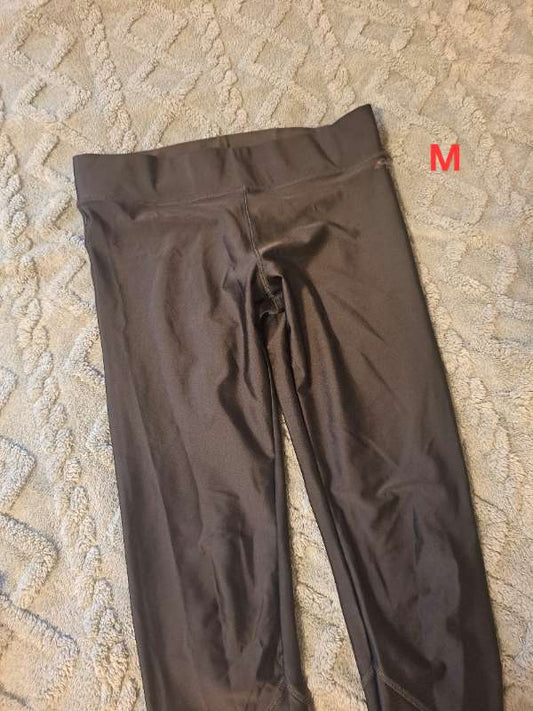 Black leggings M