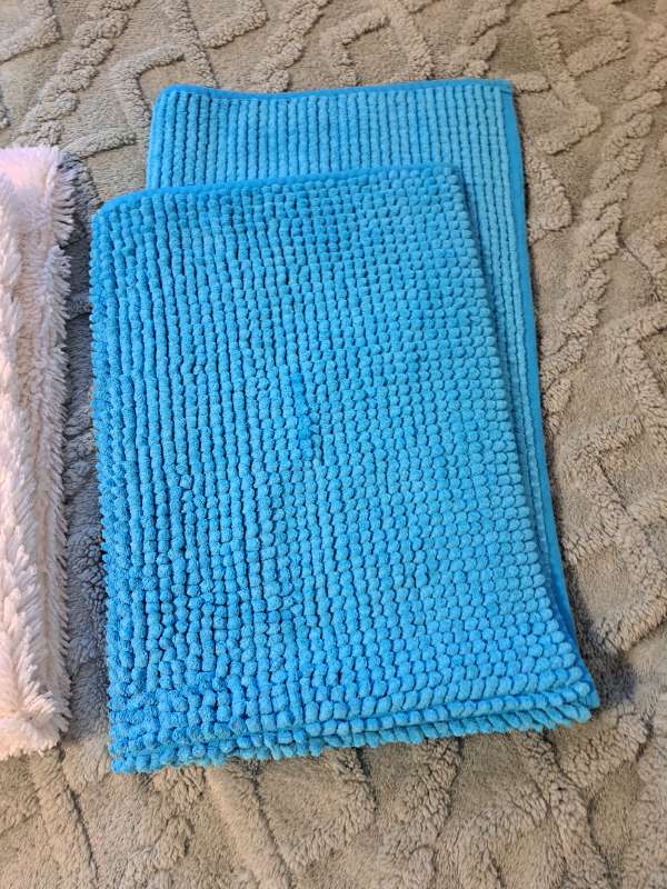 Bathroom rug Blue