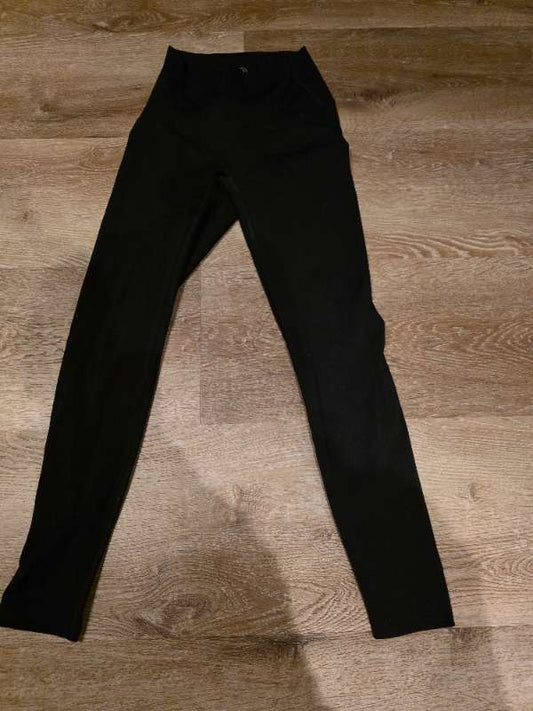 Define the line leggings