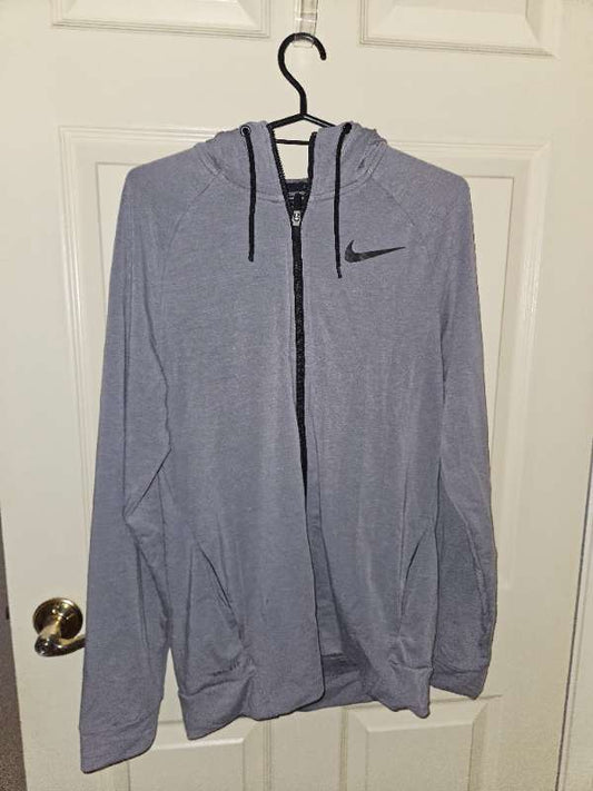 Nike Hettupeysa Grá