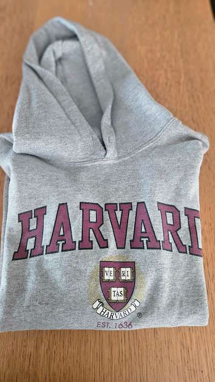 Harvard peysa